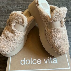 Dolce Vita Beige Fuzzy Platform Mules